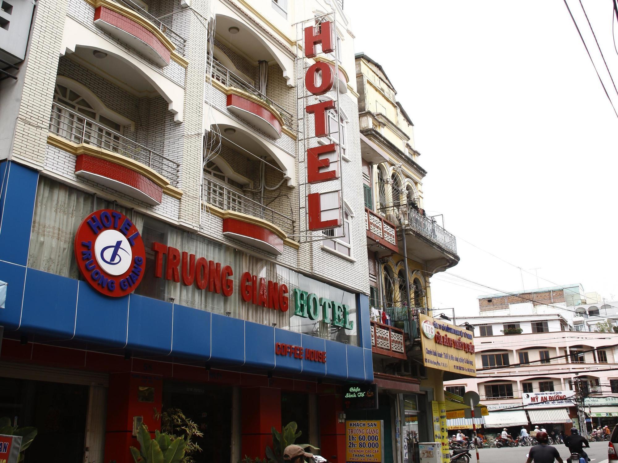 הו צ'י מין סיטי Truong Giang Hotel מראה חיצוני תמונה
